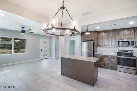 6726 N 10th Pl, Phoenix, AZ 85014 photo 8