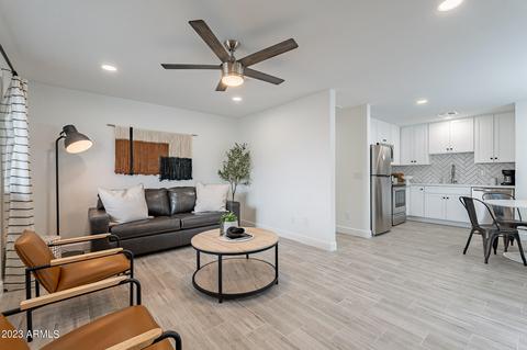 6714 Earll Dr, Scottsdale, AZ 85251