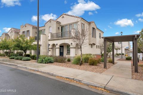2267 S Sabino Dr #105, Gilbert, AZ 85295