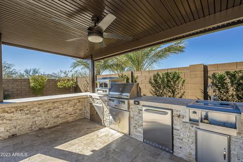 2939 E Crest Ln, Phoenix, AZ 85050 photo 50