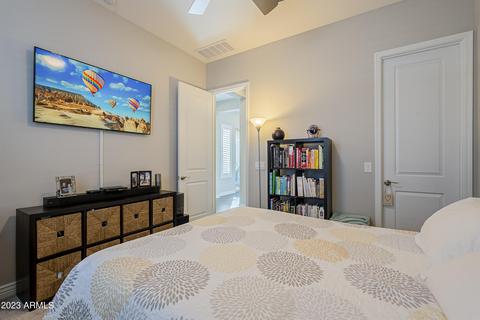 2939 E Crest Ln, Phoenix, AZ 85050 photo 34