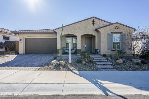 2939 E Crest Ln, Phoenix, AZ 85050