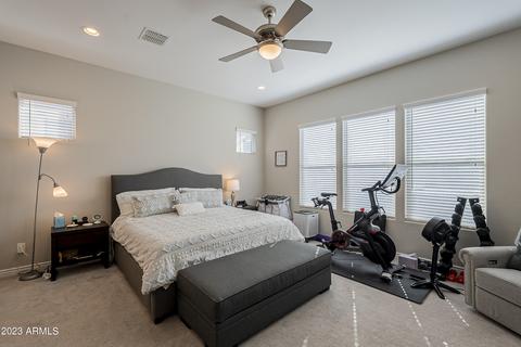 2939 E Crest Ln, Phoenix, AZ 85050 photo 24