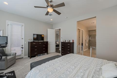 2939 E Crest Ln, Phoenix, AZ 85050 photo 26
