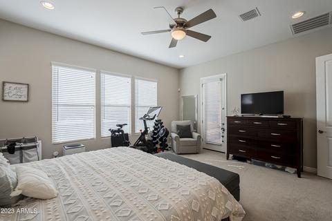 2939 E Crest Ln, Phoenix, AZ 85050 photo 25