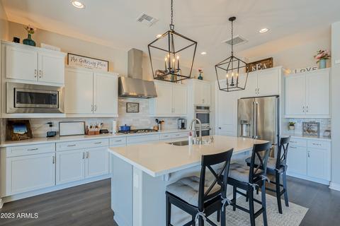 2939 E Crest Ln, Phoenix, AZ 85050 photo 19