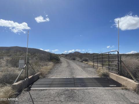 1769 S Gold Mine Trl #-, Tombstone, AZ 85638