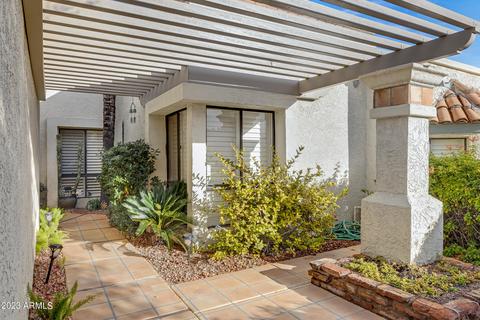 4870 E Paseo Way, Phoenix, AZ 85044 photo 2