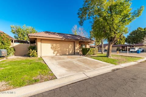 4814 E Sioux Ct, Phoenix, AZ 85044 photo 2