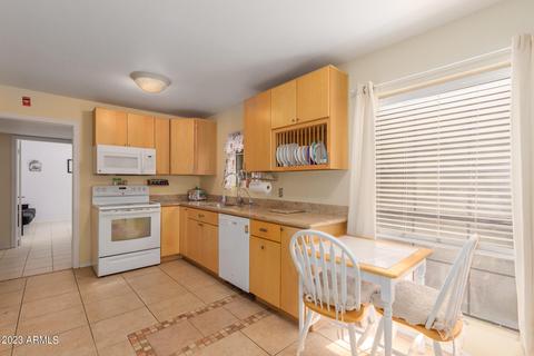 8330 N 21st Dr #J101, Phoenix, AZ 85021 photo 12