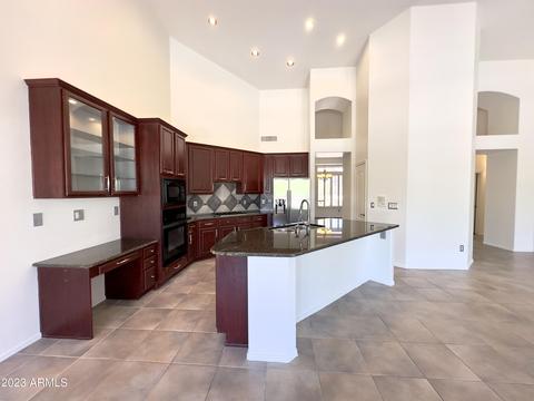 6939 E Saddleback Cir, Mesa, AZ 85207 photo 12