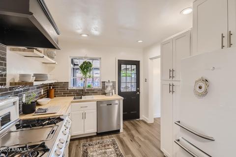 2235 W Avalon Dr, Phoenix, AZ 85015 photo 5