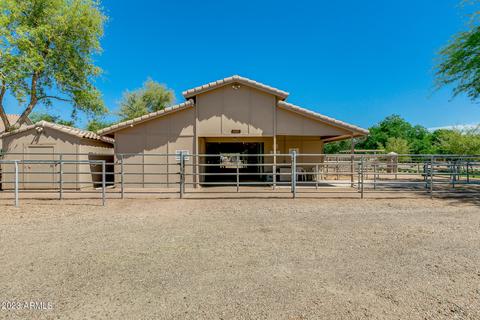 1544 E Stirrup Ct, Gilbert, AZ 85296 photo 13