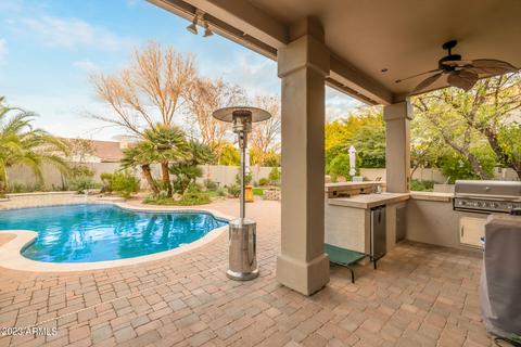 1544 E Stirrup Ct, Gilbert, AZ 85296 photo 10