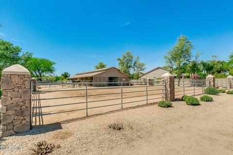 1544 E Stirrup Ct, Gilbert, AZ 85296 photo 16