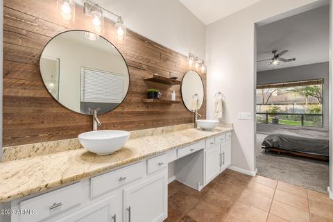 1544 E Stirrup Ct, Gilbert, AZ 85296 photo 8