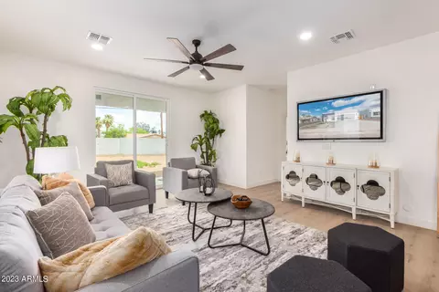 942 E Whitton Ave, Phoenix, AZ 85014 photo 6