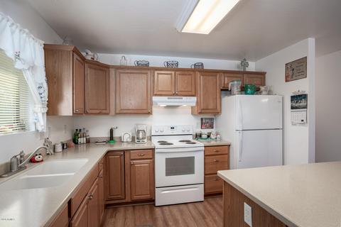 3325 Apache Dr, Overgaard, AZ 85933 photo 12