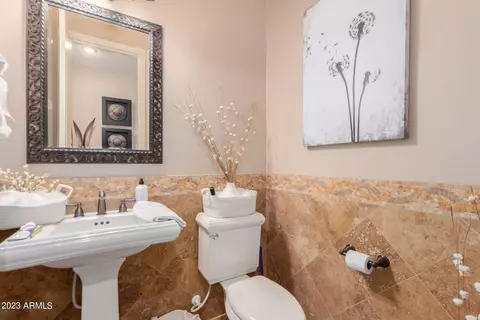 Bath - 4262 E Maplewood Ct, Gilbert, AZ 85297 photo 1 of 5