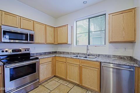 3803 E Santa Fe Ln, Gilbert, AZ 85297 photo 7