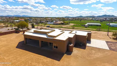 734 E Dolores Rd, Phoenix, AZ 85086 photo 8