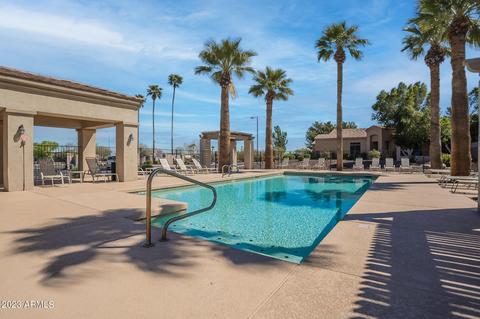 2223 E Constance Way, Phoenix, AZ 85042 photo 7