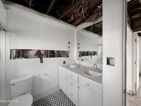 3042 E Flower St, Phoenix, AZ 85016 photo 13