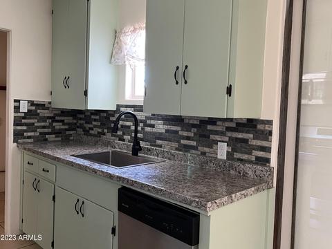 1835 E Mitchell Dr, Phoenix, AZ 85016 photo 6