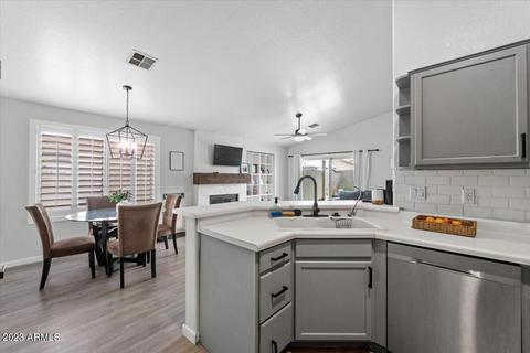 1073 W Laurel Ave, Gilbert, AZ 85233 photo 11