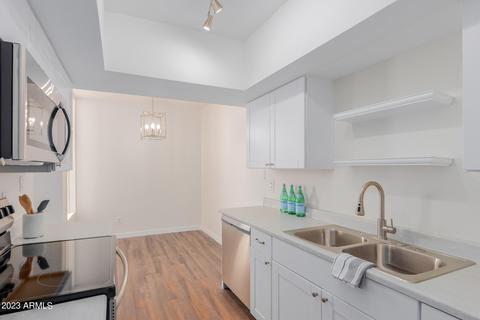 3030 E Clarendon Ave #34, Phoenix, AZ 85016 photo 4