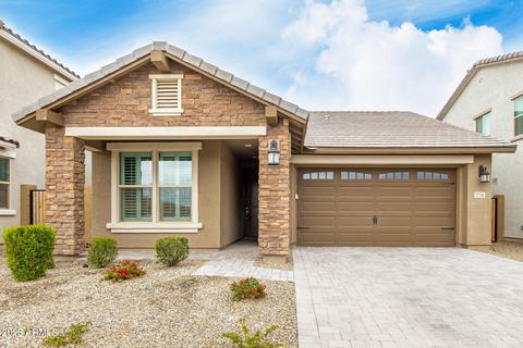 774 E Betsy Ln, Gilbert, AZ 85296 photo 1