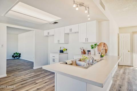 8447 W Roma Ave, Phoenix, AZ 85037
