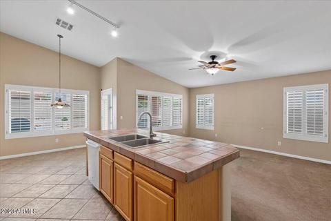4740 E South Fork Dr, Phoenix, AZ 85044 photo 4