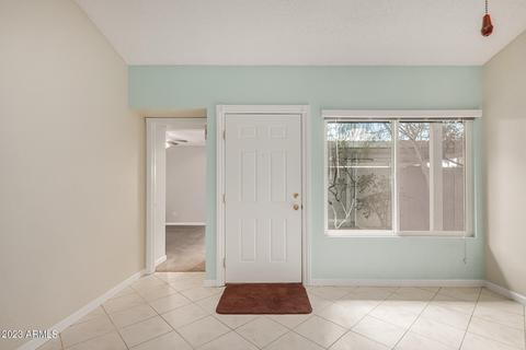 4402 E Carter Dr, Phoenix, AZ 85042 photo 4