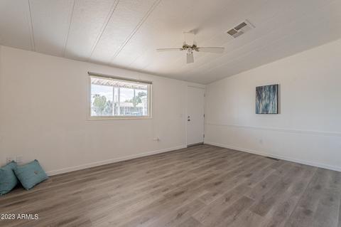 2542 E Oraibi Dr, Phoenix, AZ 85050 photo 8