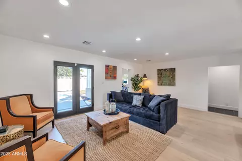 4228 E Flower St, Phoenix, AZ 85018 photo 8