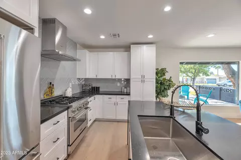 4228 E Flower St, Phoenix, AZ 85018