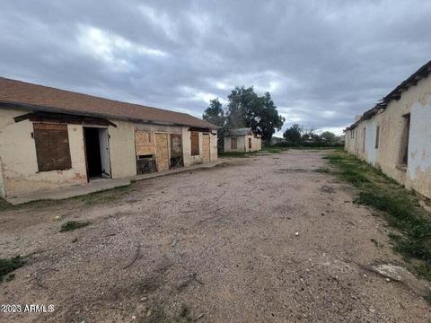 211 E 4th St #13, Eloy, AZ 85131