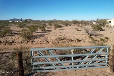 8328 S Howling Coyote Trl #NULL, Tucson, AZ 85735