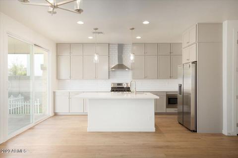 4030 E Campus Dr, Phoenix, AZ 85018 photo 3