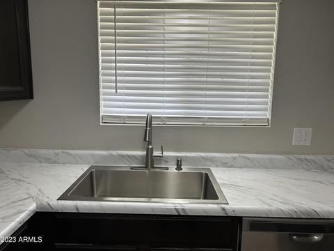 402 E Westchester Dr, Tempe, AZ 85283 photo 4