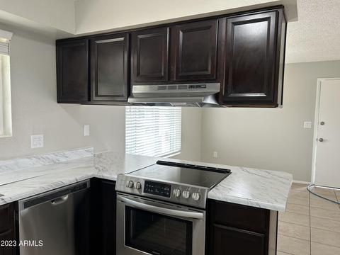 402 E Westchester Dr, Tempe, AZ 85283 photo 6