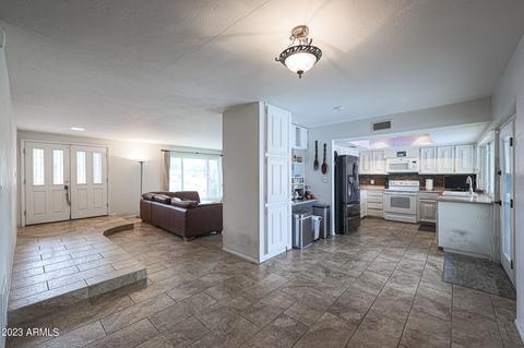 3136 E Ocotilla Ln, Phoenix, AZ 85028 photo 15