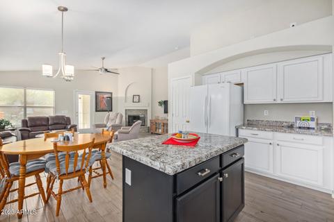 4527 E Mossman Rd, Phoenix, AZ 85050 photo 13