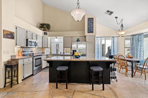 2251 E Lakecrest Dr, Gilbert, AZ 85234 photo 3