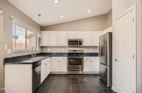 4206 E Whitney Ln, Phoenix, AZ 85032 photo 5