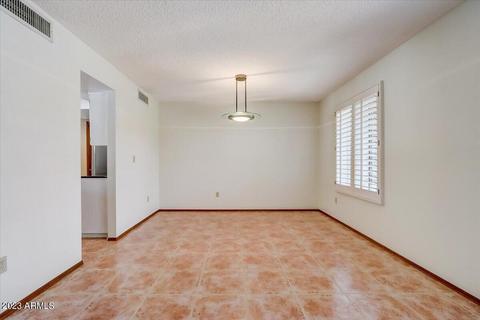 910 E Morrow Dr E, Phoenix, AZ 85024 photo 8