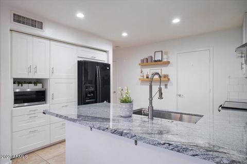 4706 E Mossman Rd, Phoenix, AZ 85050 photo 6