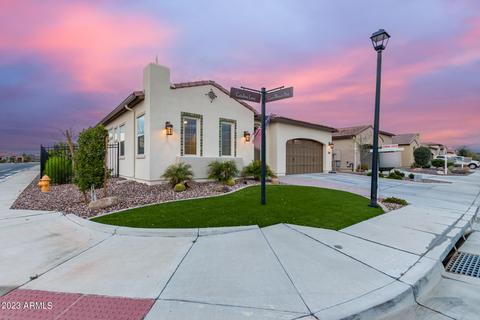 102 E Catalina Ln, San Tan Valley, AZ 85140