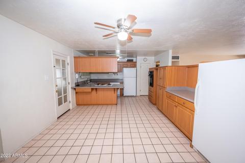 3101 N 40th Ln, Phoenix, AZ 85019 photo 17